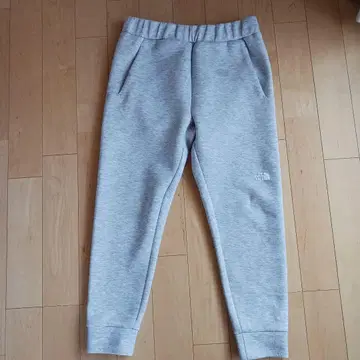 THE NORTH FACE 그레이 스웨트 팬츠 슬림핏