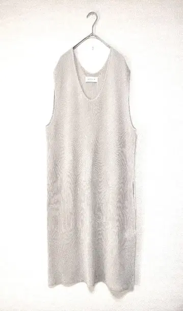 BELPER 플리츠 원단 풀오버 원피스 루즈핏 FREE 베이지