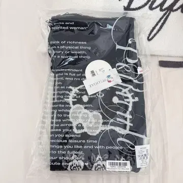 HELLO KITTY hug knit 머플러 페리큐어