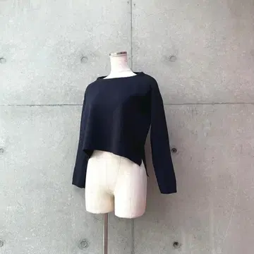 아나이 ANAYI 보트넥 돌먼 슬리브 크롭 니트 네이비 38
