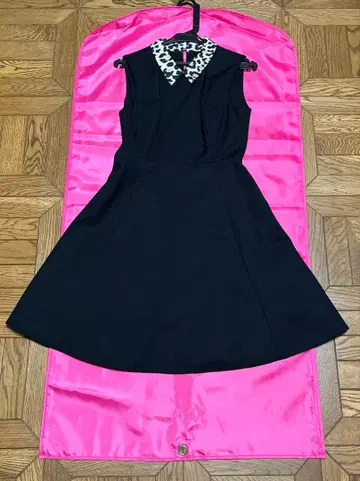 케이트 스페이드 옷깃 레오파드 무늬 블랙 원피스