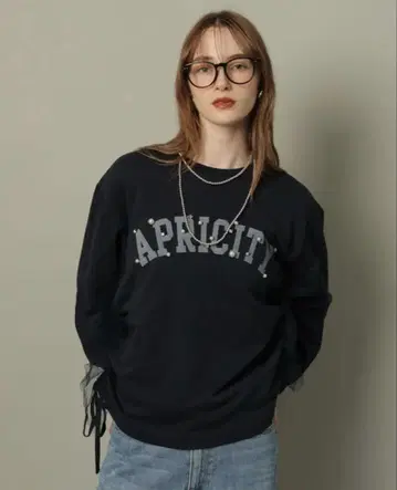 CADUNE 사이드 튤 로고 맨투맨