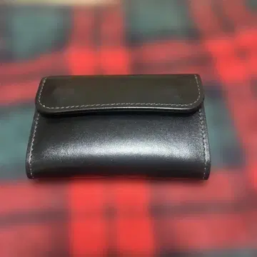 와일드 스완스 폰토 사들 블랙