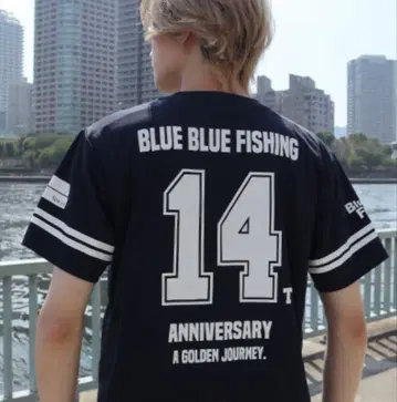 블루블루 14주년 기념 티셔츠 미사용품 사이즈 l