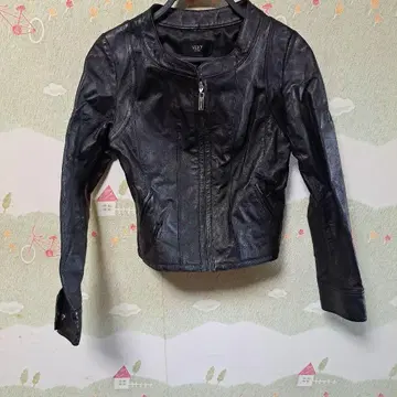 블랙 가죽 자켓 VICKY 돈피 천연 가죽 돈피 블랙 노카라