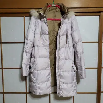 후드 부착 얇은 핑크 다운 코트