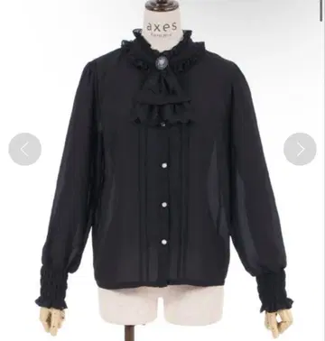 axes femme 레이스 자보 부착 하이넥 블라우스