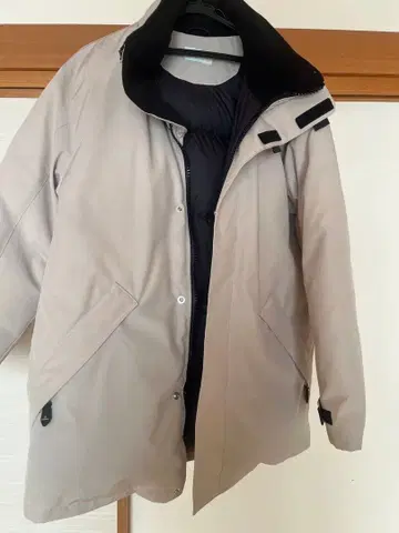 헤릴 베이지 다운 자켓