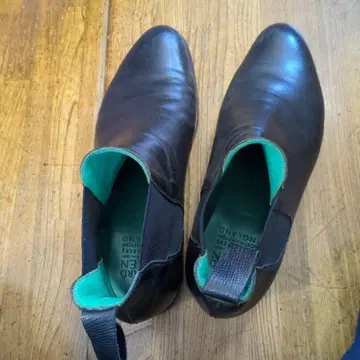 사이드 고어 부츠 블랙