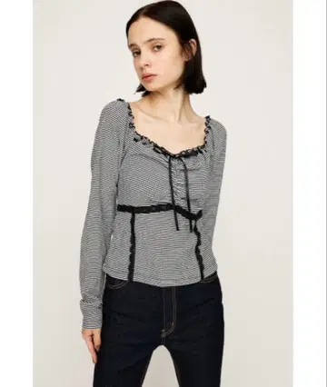 [ 인기 신상품 ] SLY 격자 무늬 리본 컷 상의