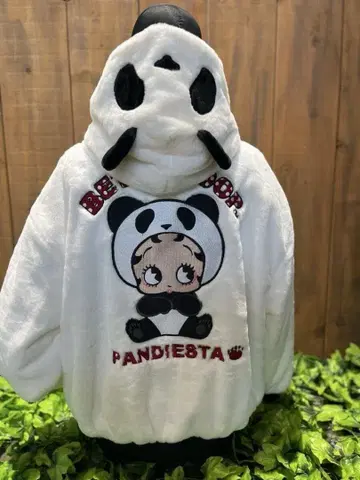 팬디에스타 베티 부프 인조 모피 후드티 화이트 L 사이즈 블루종