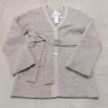 BACCA 바카 투모로우랜드 부클 니트 가디건 베이지