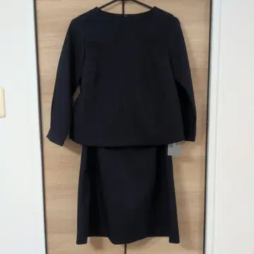 [ 새상품 ] Liliane Burty 셋업 네이비