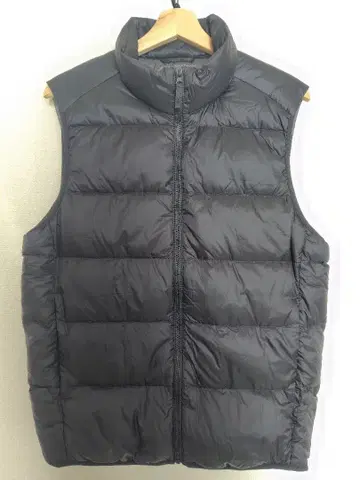 유니클로 울트라 라이트 다운 베스트