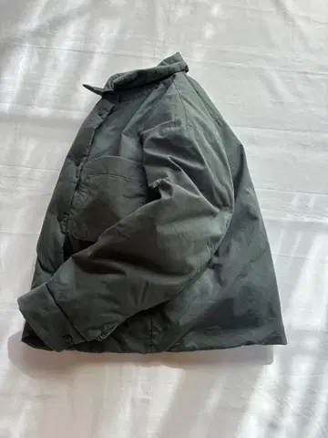 UNIQLO U 셔츠 다운 카키 우먼 S 새상품급