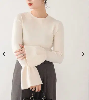 fitmore 벨 플레어 슬리브 니트