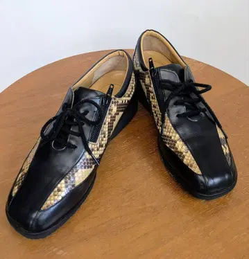 여성용 신발 shinjukuya by Dr. Mauch