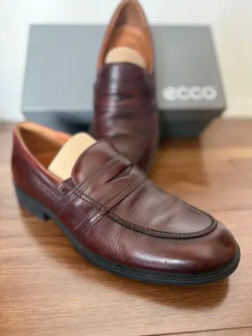 ECCO 브라운 로퍼