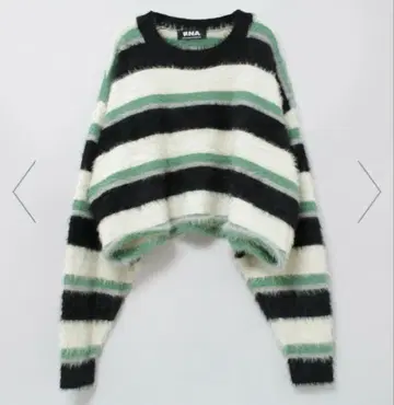 RNA 샤기 보더 숏 기장 풀오버 니트