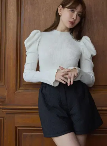 하립투 Volume Sleeve Rib Knit Top