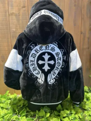 yellowJ 크로스 모티브 인조 모피 자켓 블랙 44L호스슈