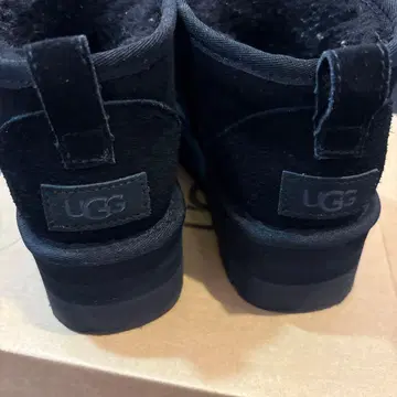 노브랜드 블랙 어그 부츠