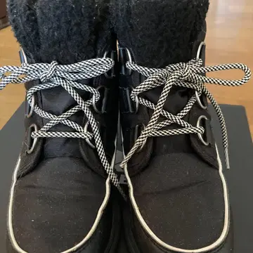 SOREL 블랙 퍼 부츠