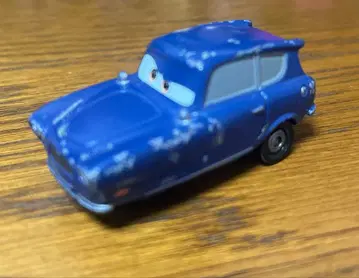 토미카 카즈 통베 스탠다드 타입 단종