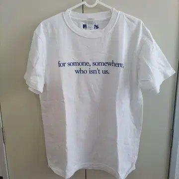 화이트 텍스트 프린트 T셔츠