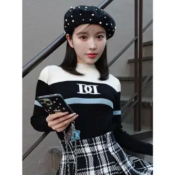 다리치 컬러 라인 DD 리브 니트탑 (블랙)