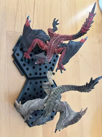 티가렉스 아종 레어종 피규어 2체 세트