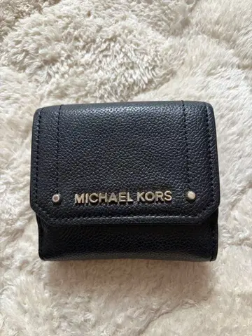 MICHAEL KORS 블랙 3단 폴더형 지갑