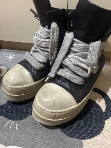 Opium 통굽 부츠 y2k