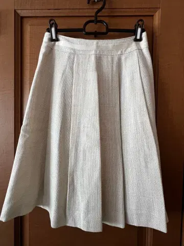 칼 파크 레인 베이지 플레어 스커트 9호