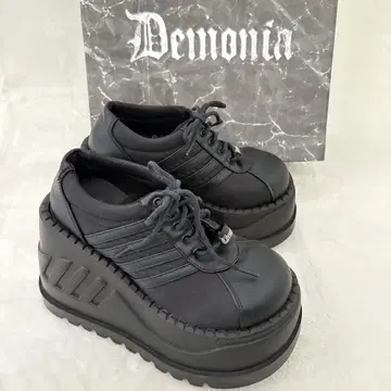 하자품 Demonia 데모니아 힐 스니커즈 초통굽 지뢰계 박스 포함 블랙