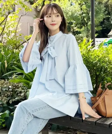 CELFORD 벨 슬리브 백리본 블라우스 사이즈 38