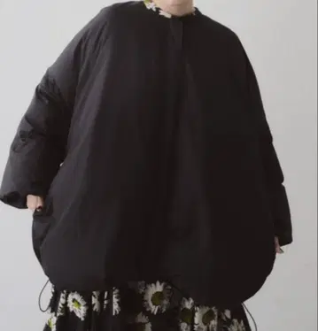 새상품급.manana 충전솜 볼륨 실루엣 하프 코트