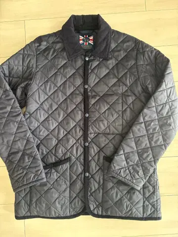새상품급 M 사이즈 라벤햄 퀼팅 자켓 DENHAM 영국제