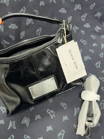 마이틴 김 블랙 숄더백