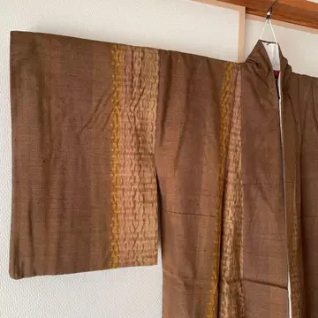 명주 순수 실크 브라운 계열 카라에 얼룩 있음