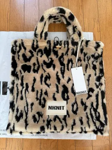 NKNIT 니트 보아 스퀘어 토트백 레오파드