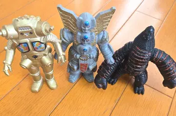 울트라맨 괴수 피규어 3체 세트