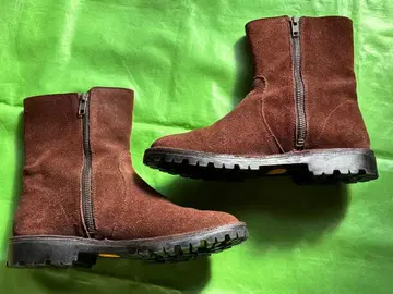 아페쎄 스웨이드 부츠 새상품 비브람 밑창 37