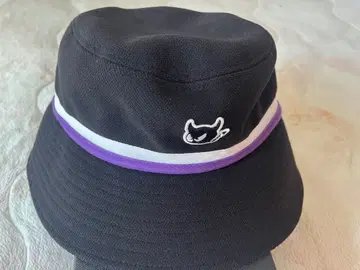 블랙 버킷햇 보라색과 화이트 스트라이프