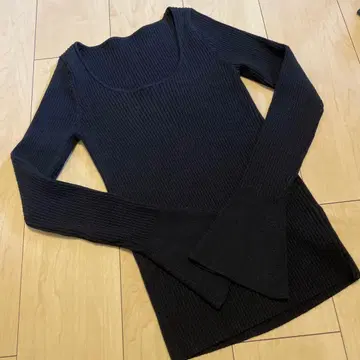 nuans 플레어 슬리브 리브 니트