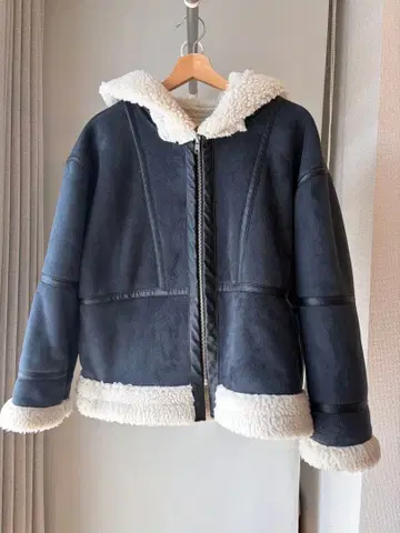 미라 오웬 무스탕 보아 블루종 네이비