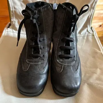 Reidroc VITANOVA 비타노바 24cm 블랙 가죽