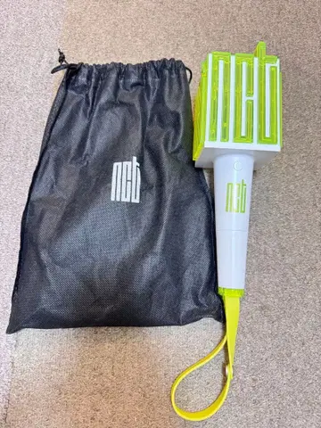 NCT 응원봉 그린/화이트 수납 봉투 포함