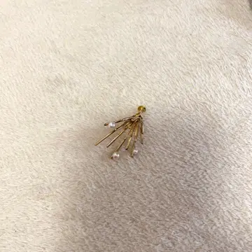 라미 펄 다운 스파크 (M) 귀걸이 (한쪽용)