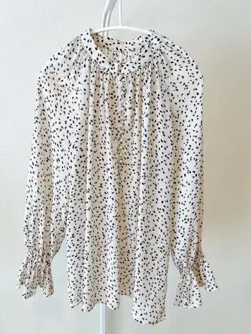 DIARIUM 블라우스